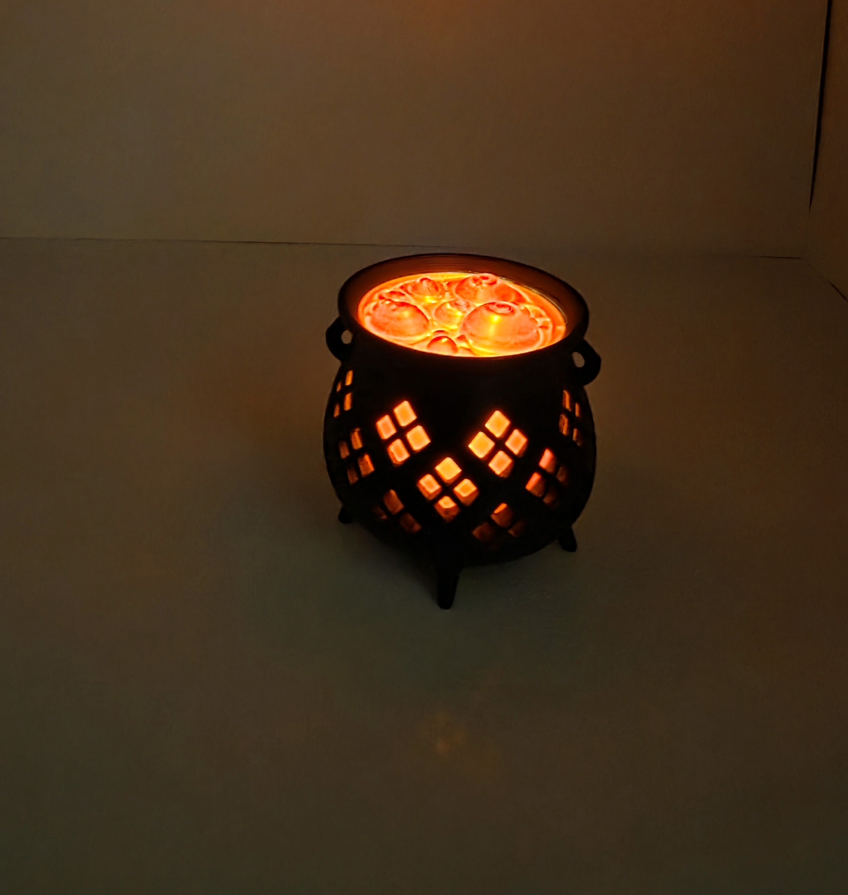 Mini Cauldron Tealight Holder - Image 3